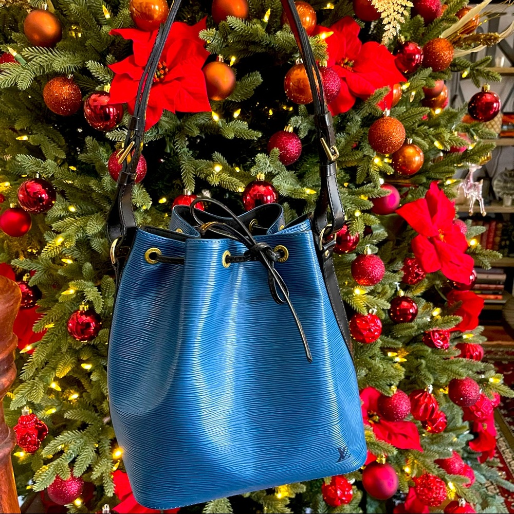 Louis Vuitton Bucket Noe Toledo Noir Blue / Black Epi Leather Shoulder Bag